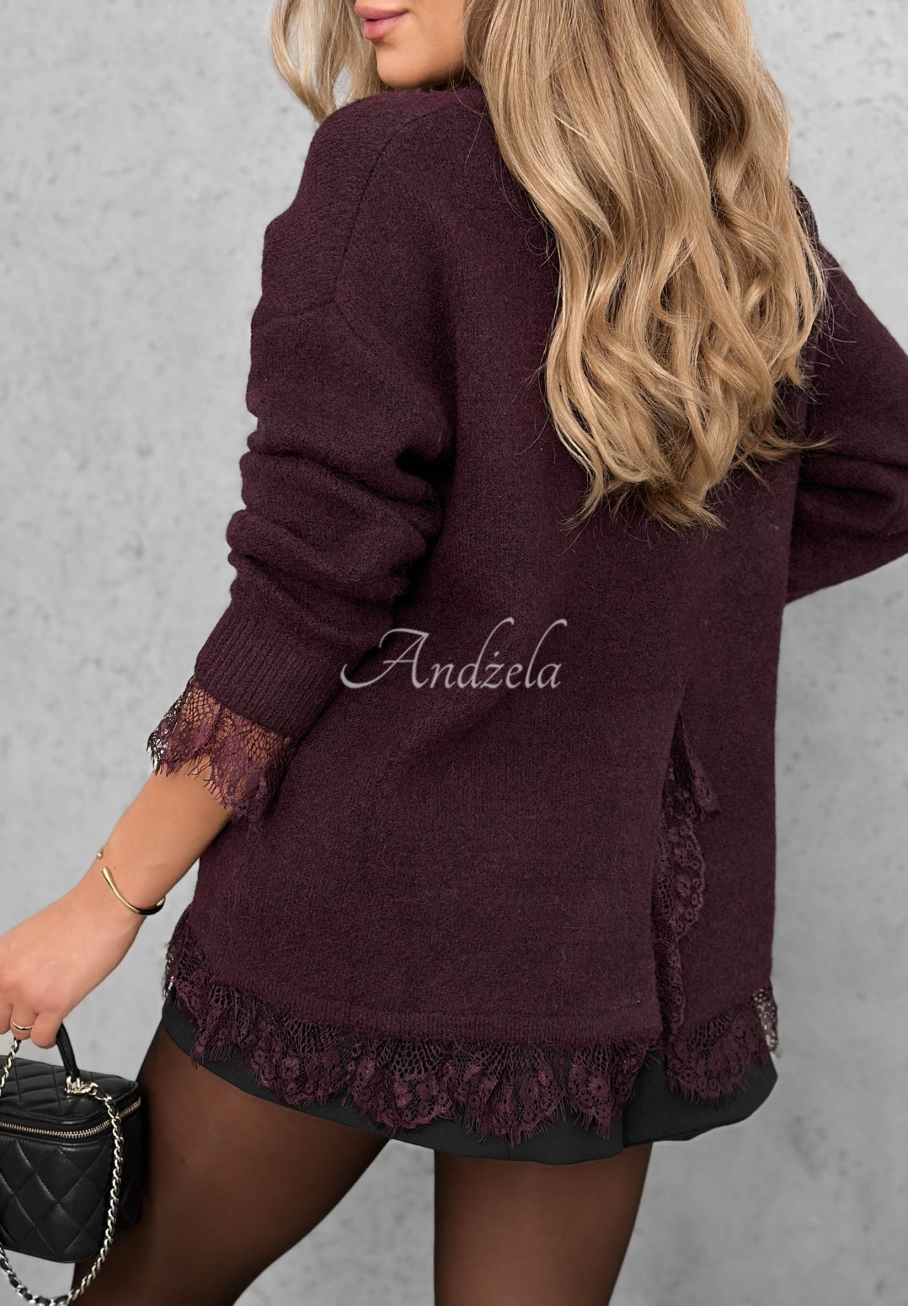 Pulover oversize cu lână și dantelă Cozy Softness