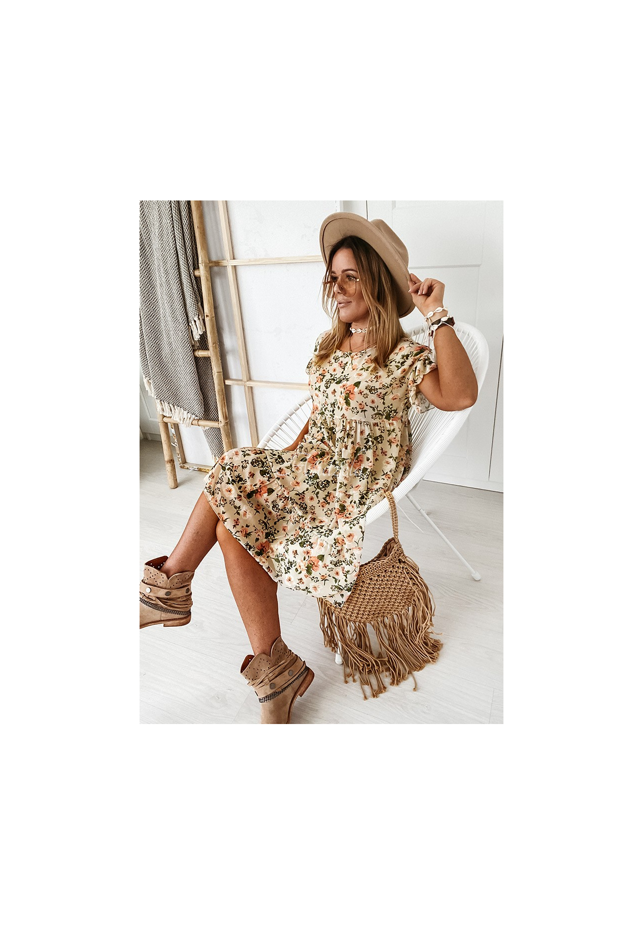 Rochie cu model floral Bellarose